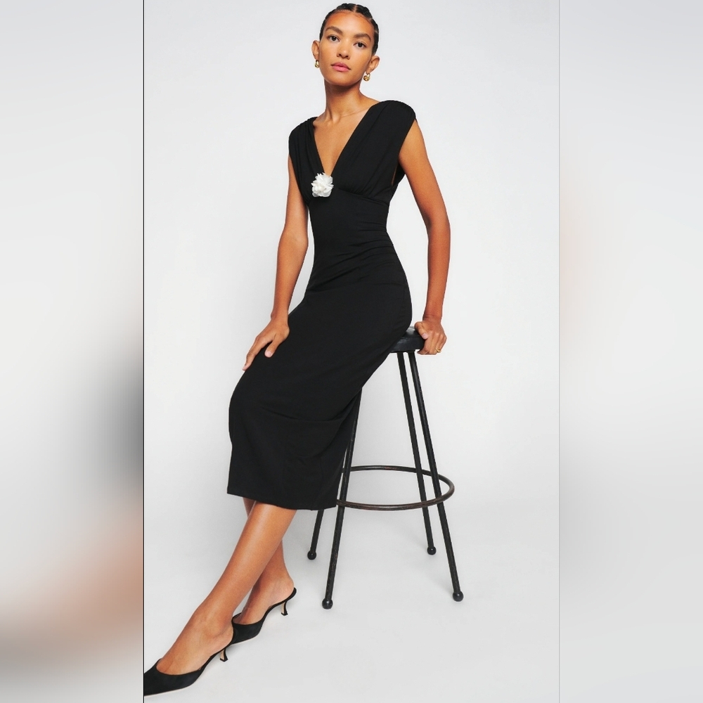Reformation Angelena Black Knit V-Neck Dress Stretch Size Small Midi